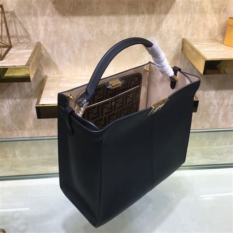 borsa fendi picabu|fendi peekaboo x lite.